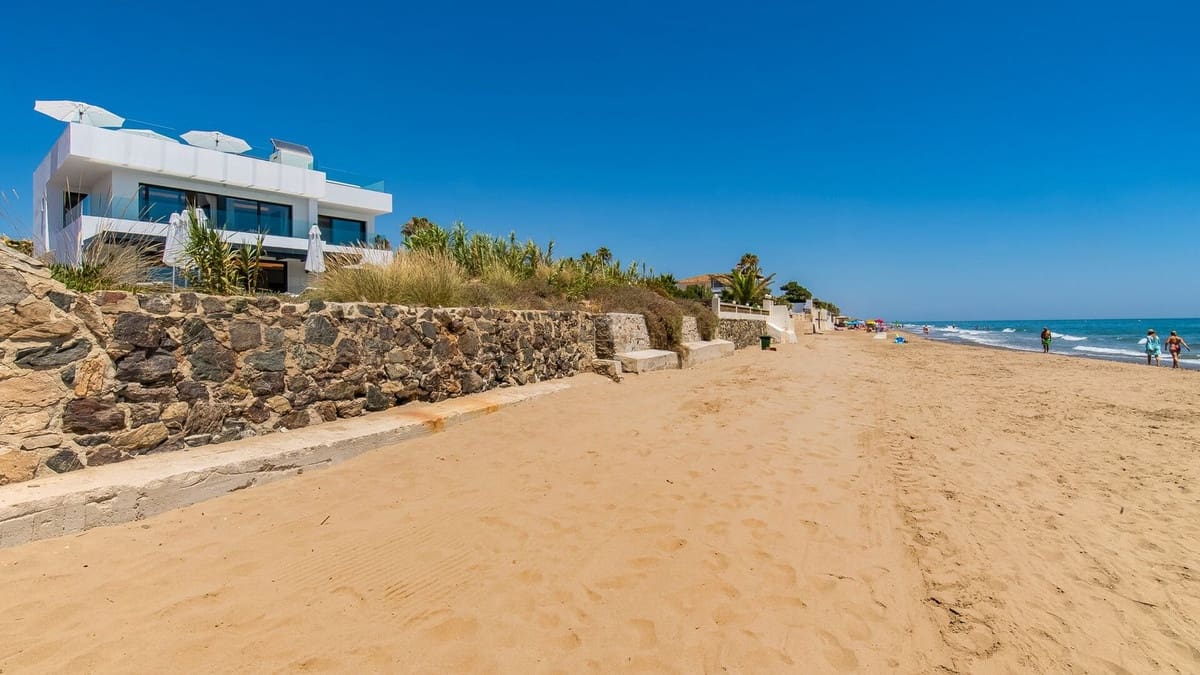 Chalet de 6 habitaciones en Marbella en venta con piscina garaje - 6.500.000 € (Ref: 8510804)