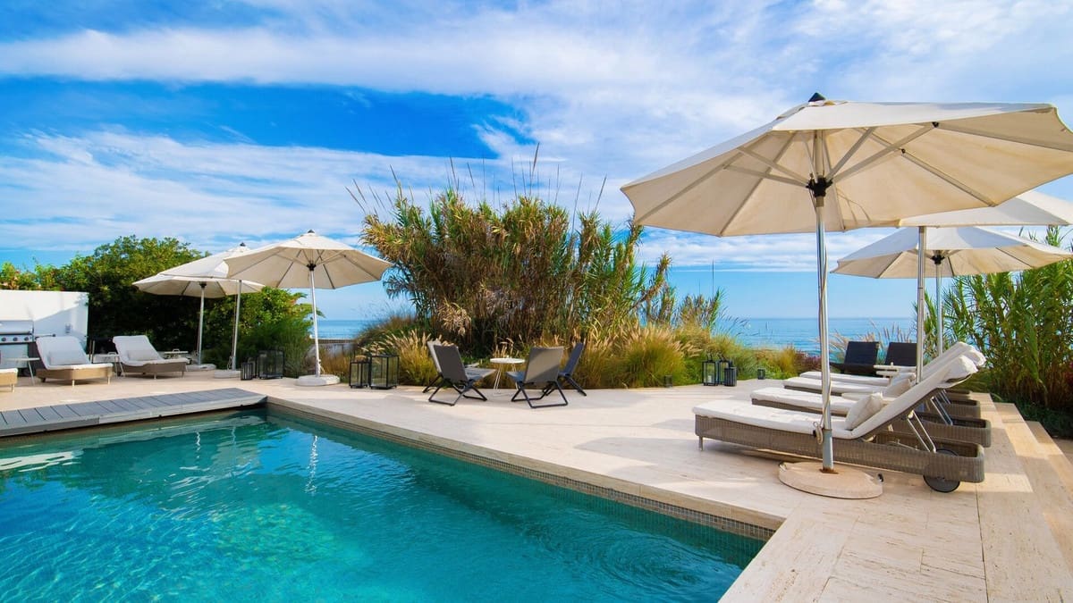 Chalet de 6 habitaciones en Marbella en venta con piscina garaje - 6.500.000 € (Ref: 8510804)