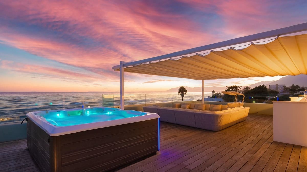 Chalet de 6 habitaciones en Marbella en venta con piscina garaje - 6.500.000 € (Ref: 8510804)