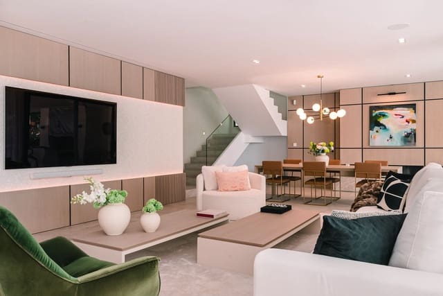 5 soverom Villa til salgs i Nueva Andalucia, Marbella med svømmebasseng garasje - € 4 995 000 (Ref: 8520692)