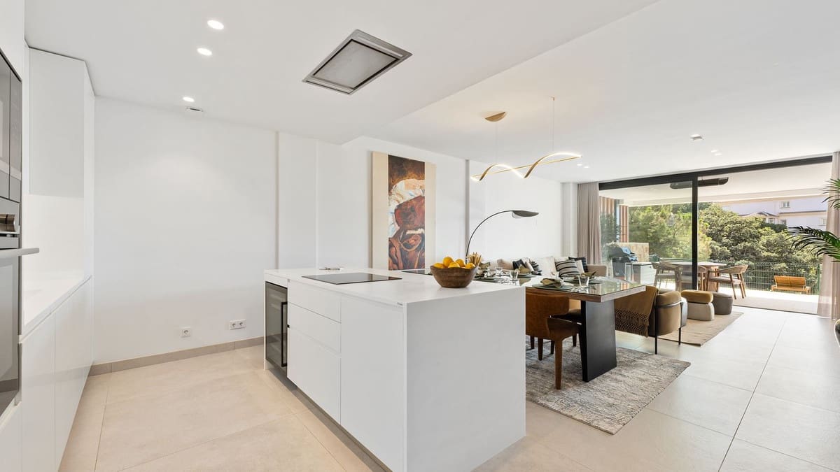 3 soverom Leilighet til salgs i Marbella med svømmebasseng garasje - € 950 000 (Ref: 8555657)