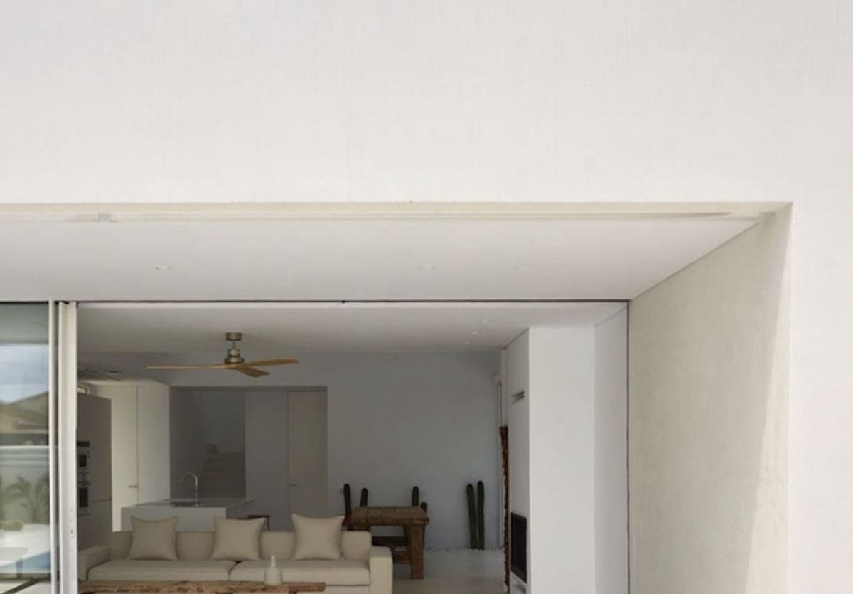 Chalet de 3 habitaciones en Estepona en venta con piscina garaje - 895.000 € (Ref: 8556081)