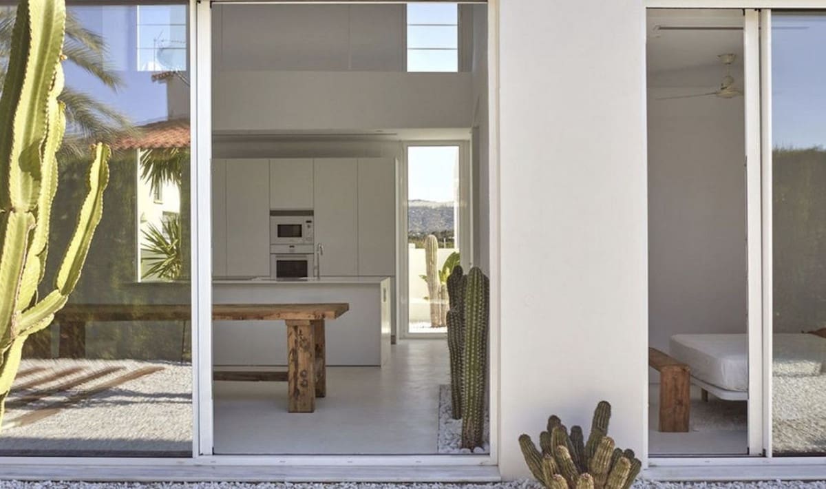 Chalet de 3 habitaciones en Estepona en venta con piscina garaje - 895.000 € (Ref: 8556081)