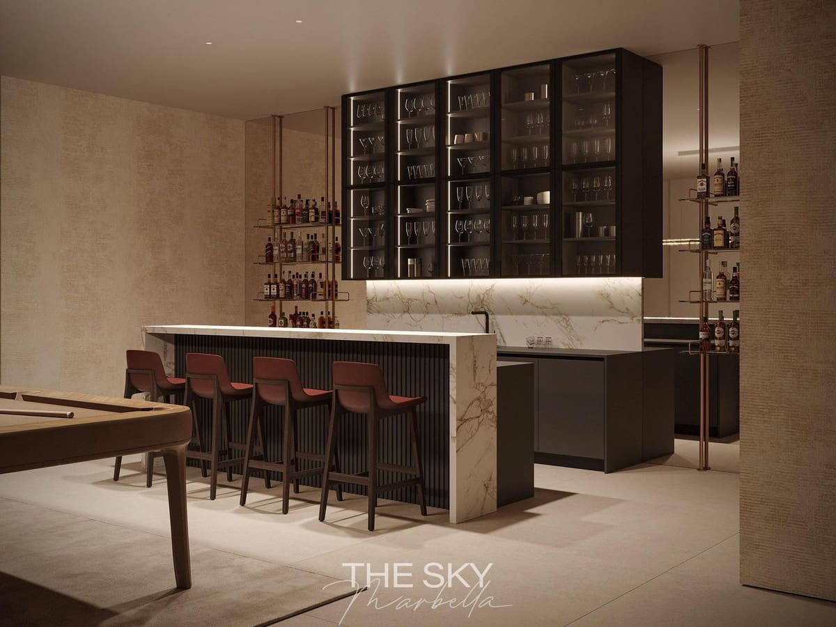 3 bedroom Villa for sale in La Quinta with pool garage - € 6,495,000 (Ref: 8575351)