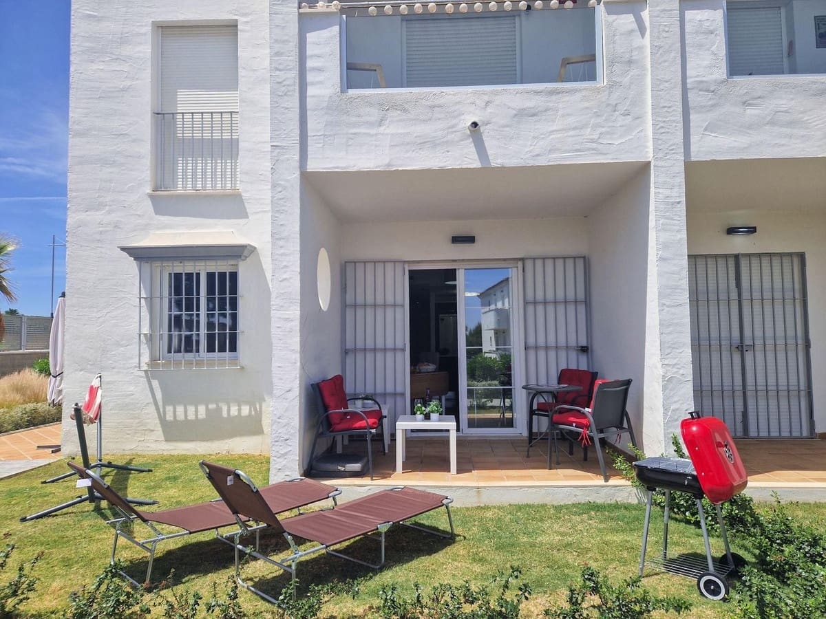 3 sypialnia Apartament na sprzedaż w La Duquesa / Puerto de la Duquesa z basenem - 235 000 € (Ref: 8575791)