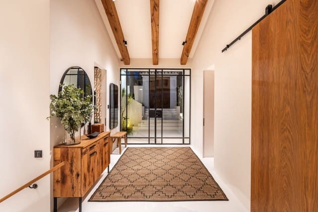 5 quarto Moradia para venda em Marbella com piscina garagem - 6 895 000 € (Ref: 8578854)