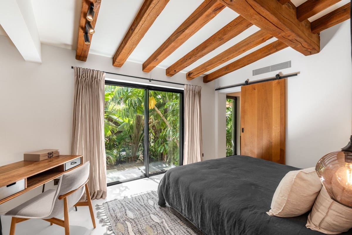 Chalet de 5 habitaciones en Marbella en venta con piscina garaje - 6.895.000 € (Ref: 8578854)