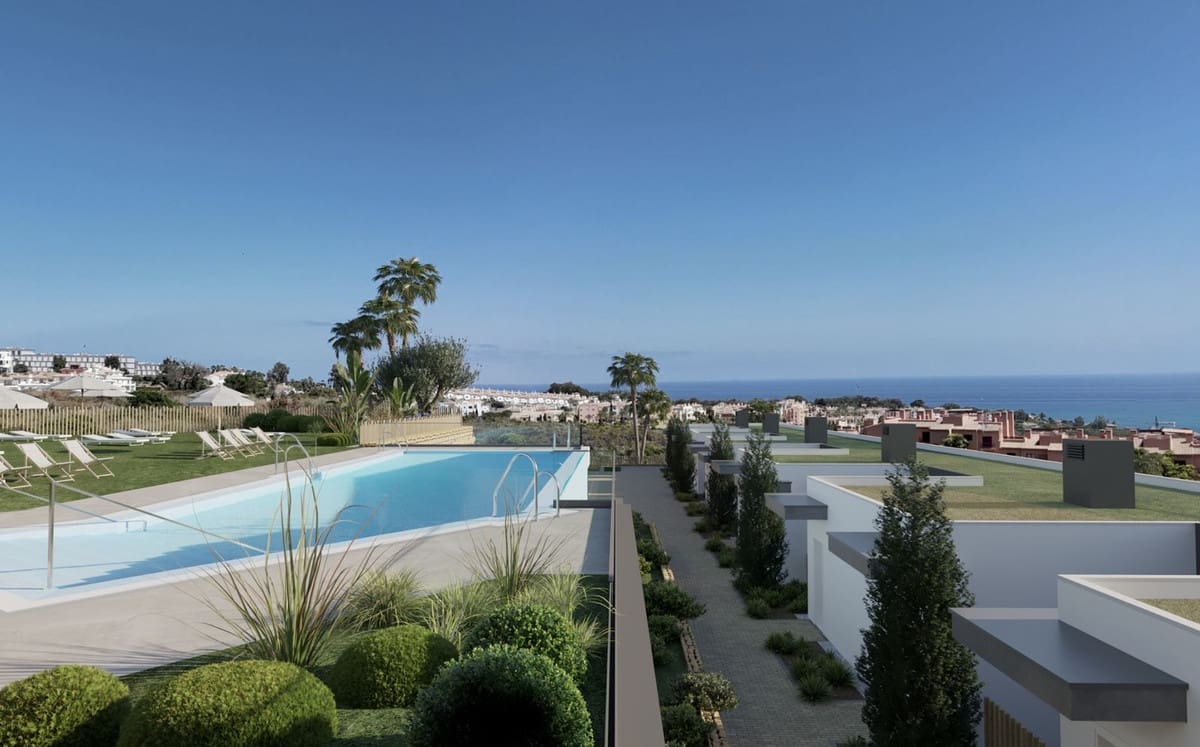 3 bedroom Townhouse for sale in Manilva with pool - € 485,000 (Ref: 8613952)