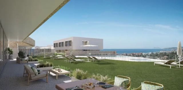 3 quarto Apartamento para venda em Estepona com piscina garagem - 850 000 € (Ref: 8620603)