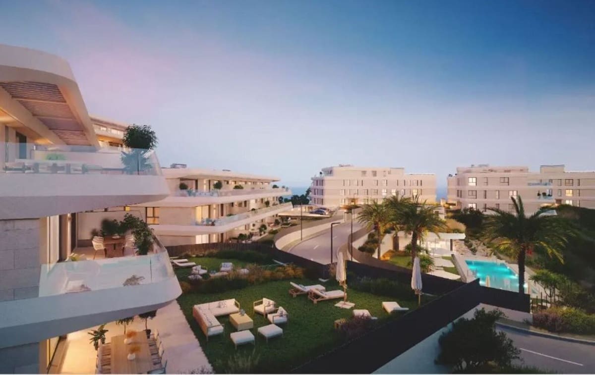 4 quarto Apartamento para venda em Estepona com piscina garagem - 763 000 € (Ref: 8620605)