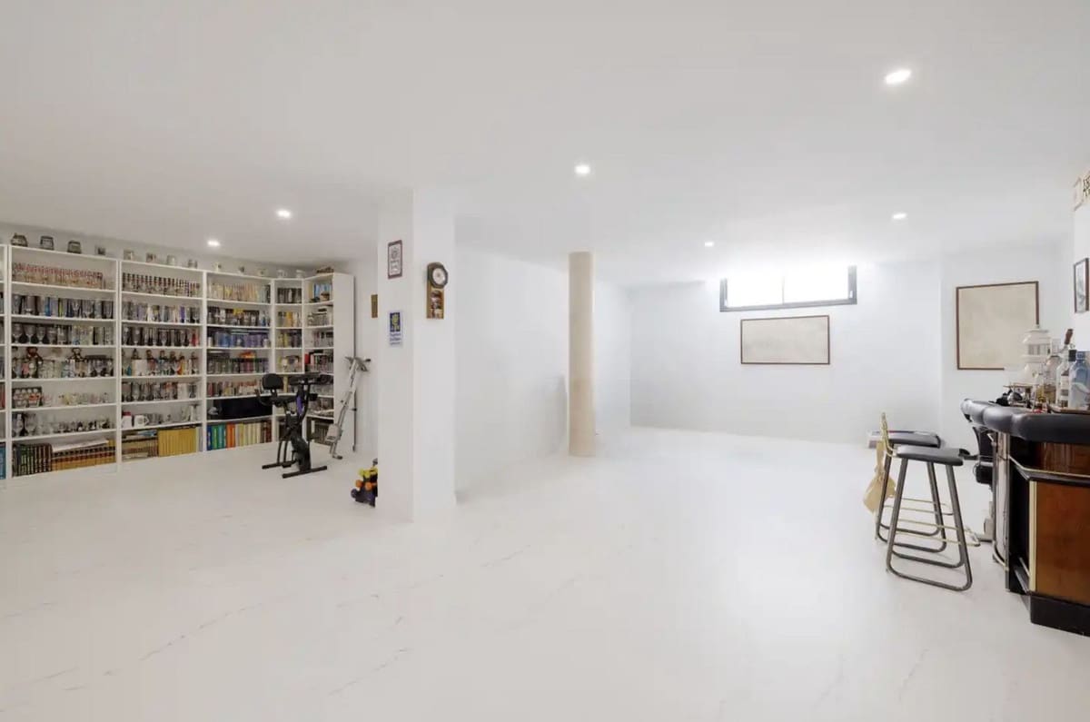 4 soveværelse Villa til salg i Sotogrande med swimmingpool garage - € 838.000 (Ref: 8623451)