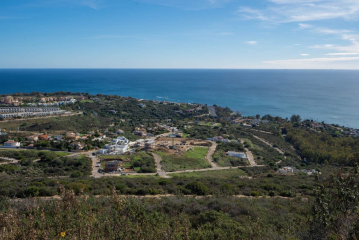 4 soveværelse Villa til salg i Sotogrande med swimmingpool garage - € 838.000 (Ref: 8623451)