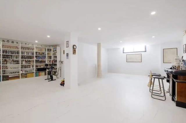 4 chambre Villa/Maison à vendre à Sotogrande, San Roque avec piscine garage - 838 000 € (Ref: 8623451)