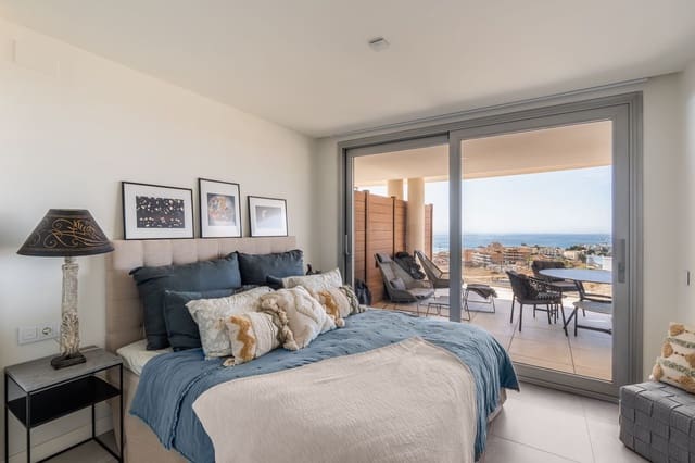 Apartamento de 3 habitaciones en Fuengirola en venta con piscina garaje - 670.000 € (Ref: 8628290)