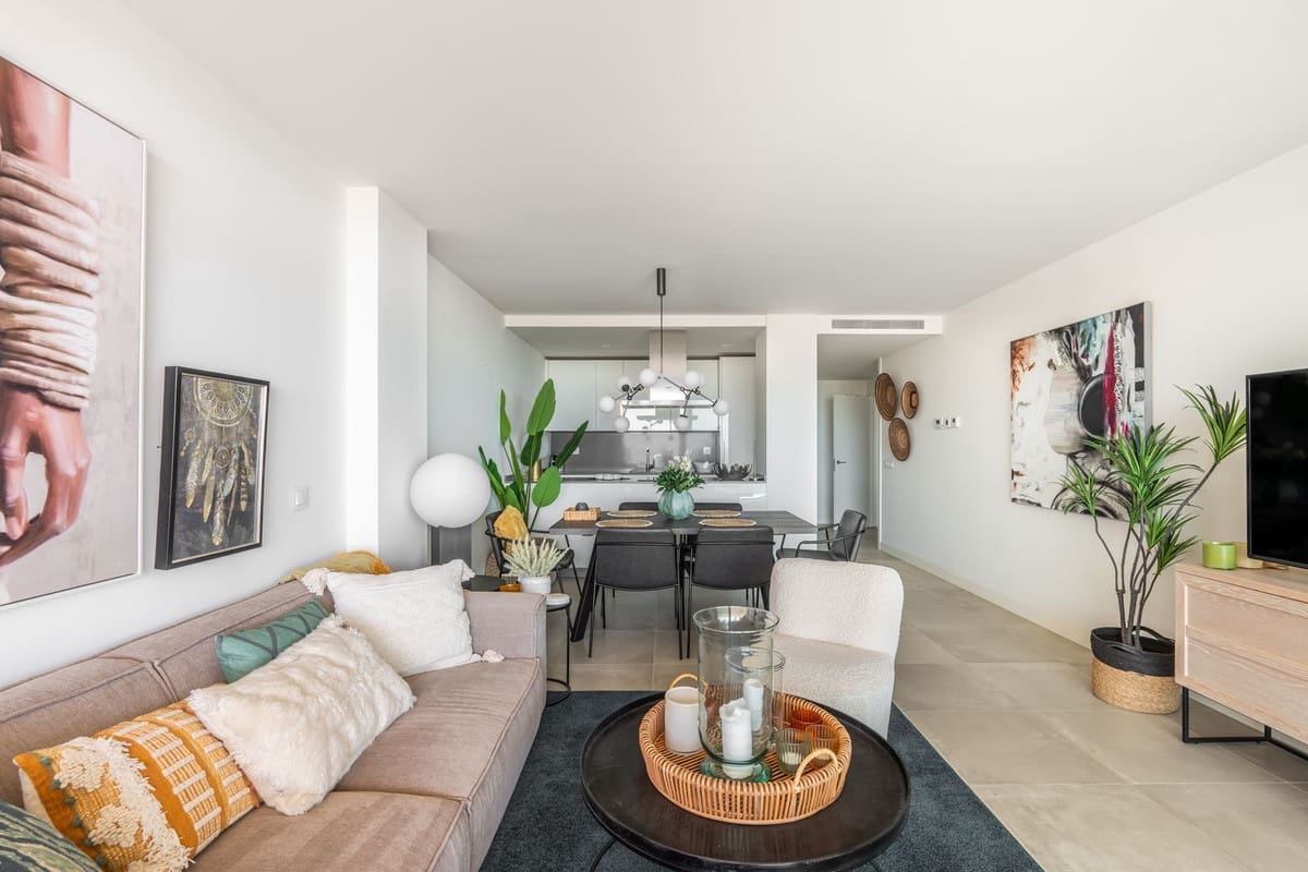 Apartamento de 3 habitaciones en Fuengirola en venta con piscina garaje - 670.000 € (Ref: 8628290)