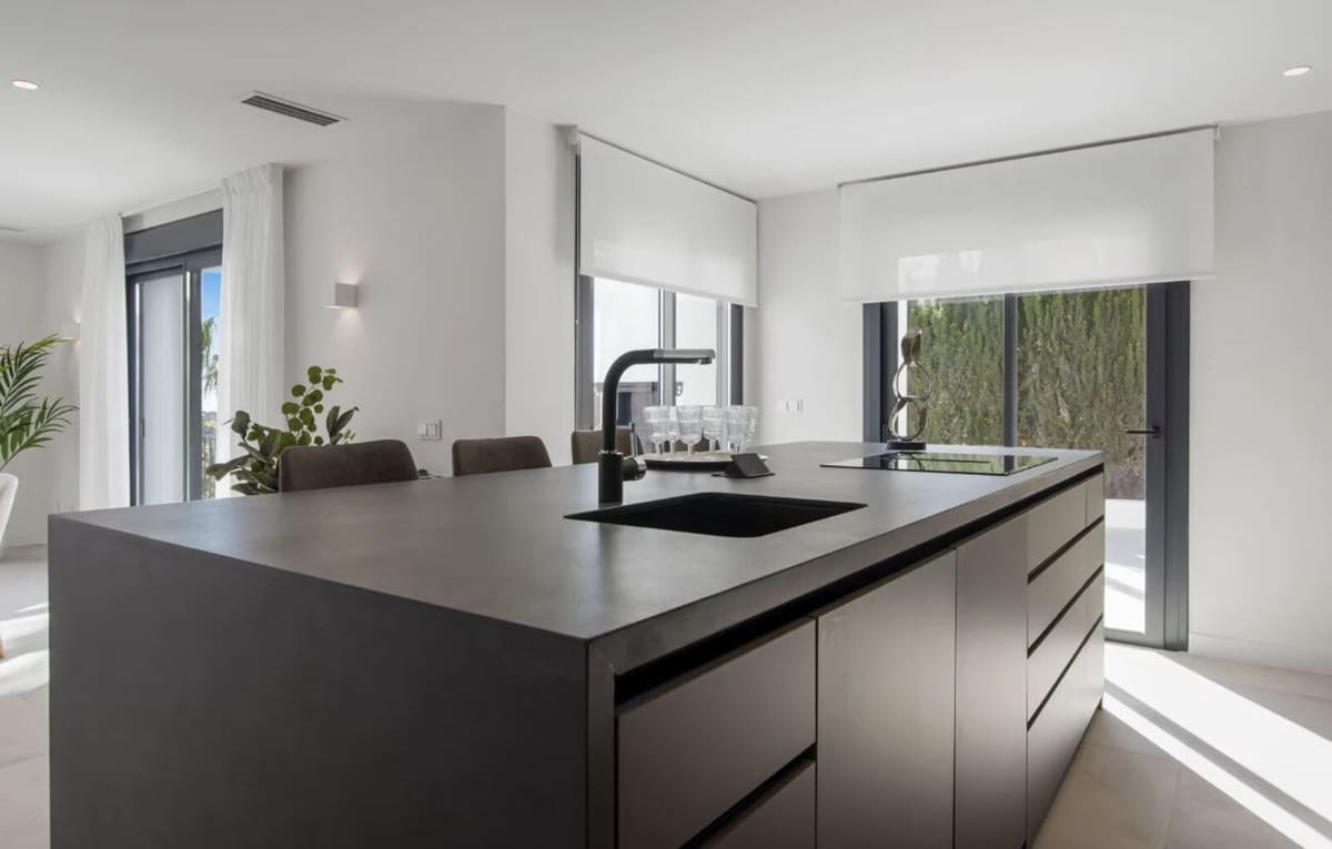 5 soveværelse Villa til salg i Los Flamingos med swimmingpool garage - € 3.495.000 (Ref: 8637543)