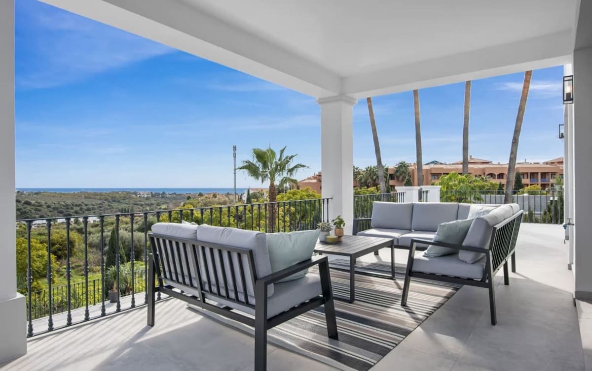 5 bedroom Villa for sale in Los Flamingos with pool garage - € 3,495,000 (Ref: 8637543)