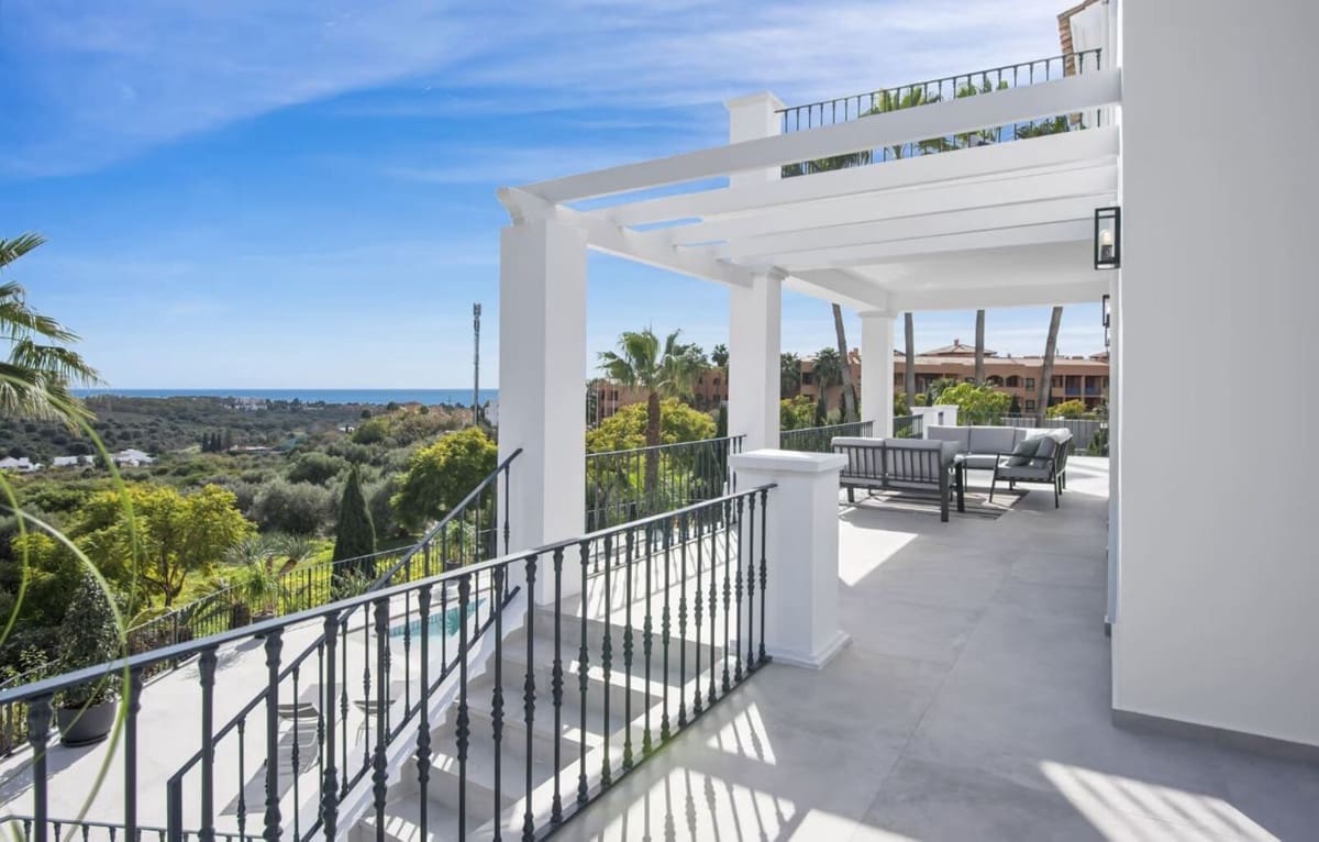 5 bedroom Villa for sale in Los Flamingos with pool garage - € 3,495,000 (Ref: 8637543)