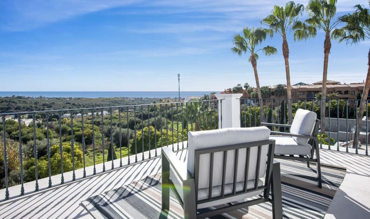 5 bedroom Villa for sale in Los Flamingos with pool garage - € 3,495,000 (Ref: 8637543)