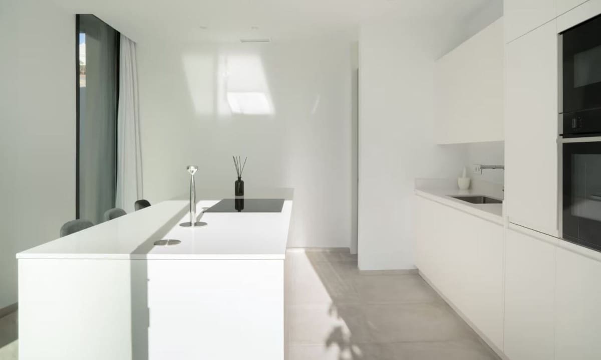 Chalet de 4 habitaciones en Estepona en venta con piscina garaje - 1.850.000 € (Ref: 8637544)