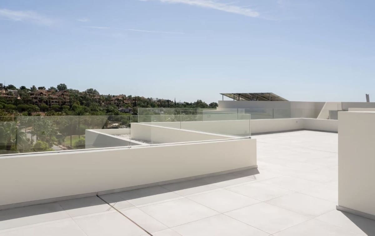 Chalet de 4 habitaciones en Estepona en venta con piscina garaje - 1.850.000 € (Ref: 8637544)