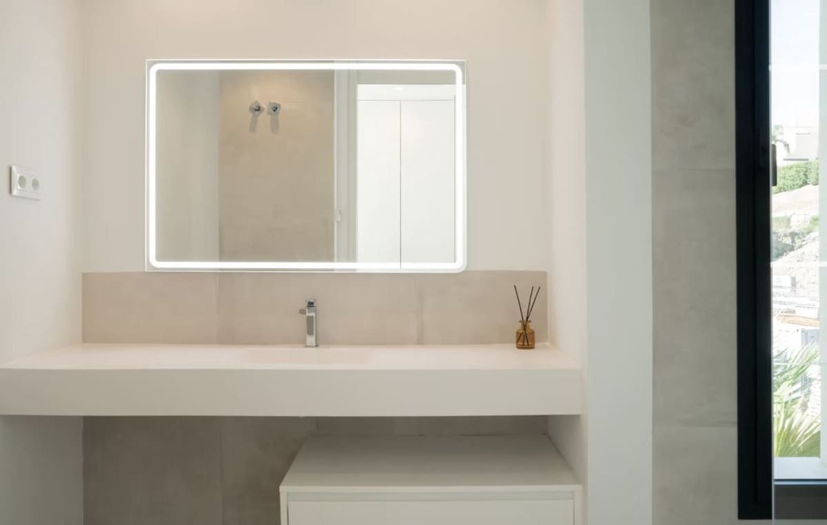 Chalet de 4 habitaciones en Estepona en venta con piscina garaje - 1.850.000 € (Ref: 8637544)