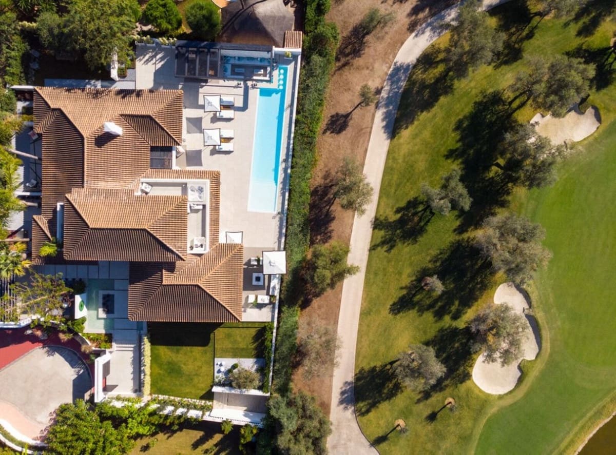 5 makuuhuone Huvila myytävänä paikassa Nueva Andalucia mukana uima-altaan - 6 495 000 € (Ref: 8637730)