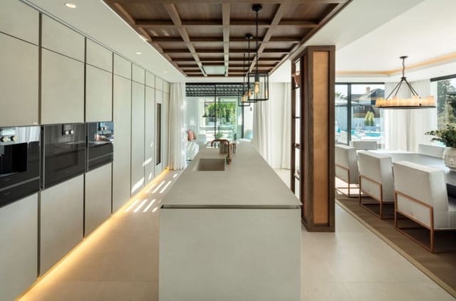 5 chambre Villa/Maison à vendre à Nueva Andalucia, Marbella avec piscine - 6 495 000 € (Ref: 8637730)