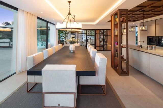 5 chambre Villa/Maison à vendre à Nueva Andalucia, Marbella avec piscine - 6 495 000 € (Ref: 8637730)