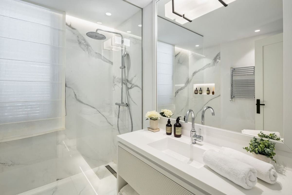 5 soveværelse Villa til salg i Nueva Andalucia med swimmingpool garage - € 6.950.000 (Ref: 8657821)