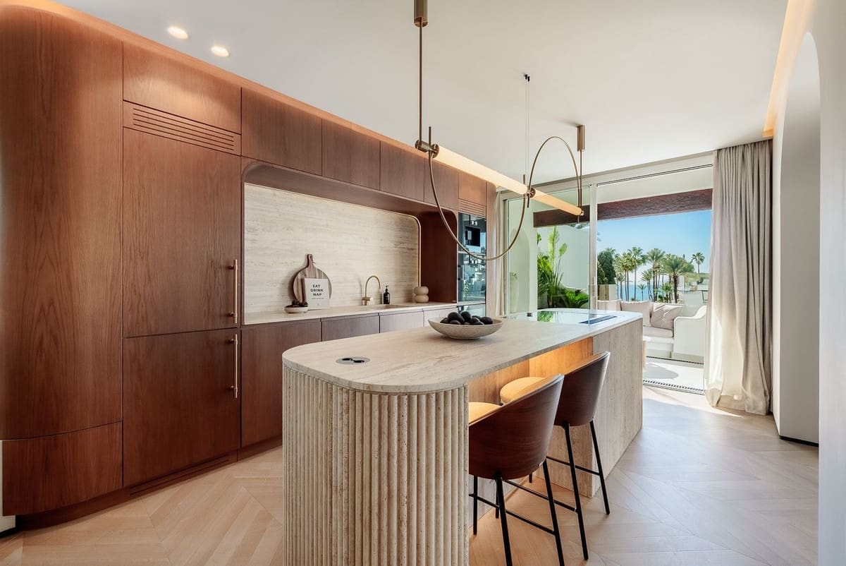 3 soverom Leilighet til salgs i Estepona med svømmebasseng garasje - € 2 495 000 (Ref: 8670888)