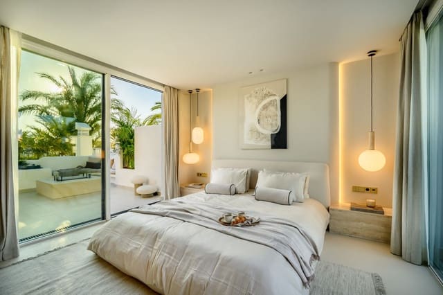 3 Zimmer Apartment zu verkaufen in Estepona mit Pool Garage - 2.495.000 € (Ref: 8670888)