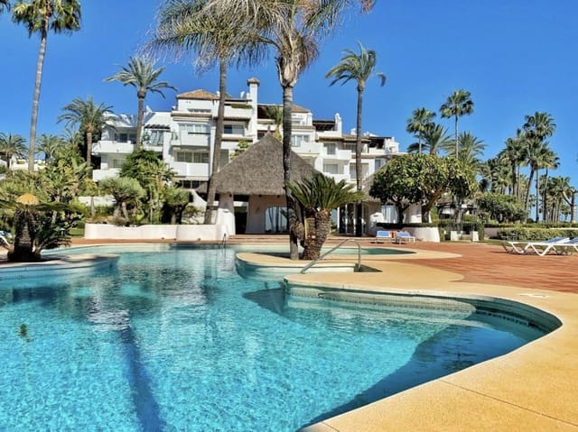 3 Zimmer Apartment zu verkaufen in Estepona mit Pool Garage - 2.495.000 € (Ref: 8670888)