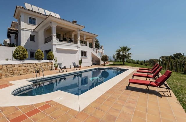 Chalet de 5 habitaciones en Marbella en venta - 1.995.000 € (Ref: 8671324)