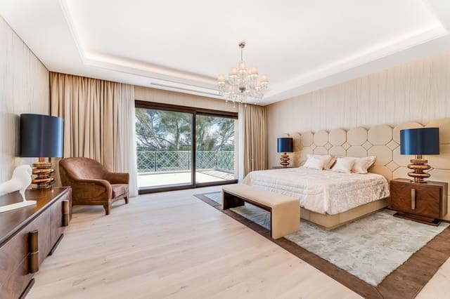Chalet de 6 habitaciones en Nueva Andalucia, Marbella en venta con piscina garaje - 7.500.000 € (Ref: 8690265)