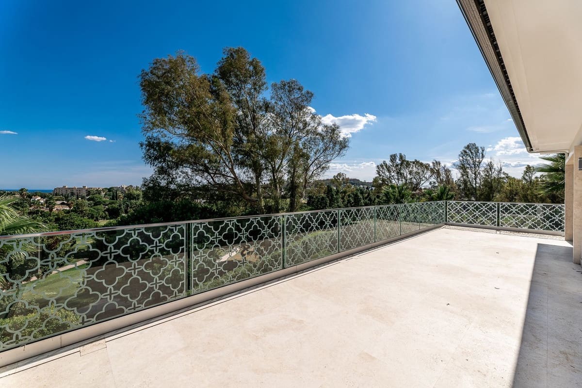 6 bedroom Villa for sale in Nueva Andalucia with pool garage - € 7,500,000 (Ref: 8690265)