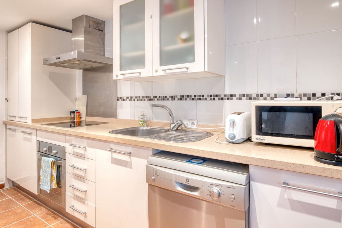 5 soverom Villa til salgs i La Sierrezuela med svømmebasseng garasje - € 790 000 (Ref: 8693263)