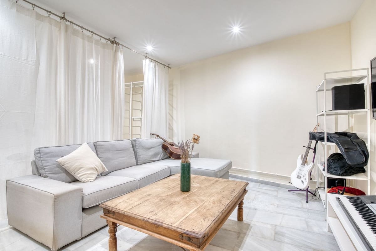 5 soveværelse Villa til salg i La Sierrezuela med swimmingpool garage - € 790.000 (Ref: 8693263)