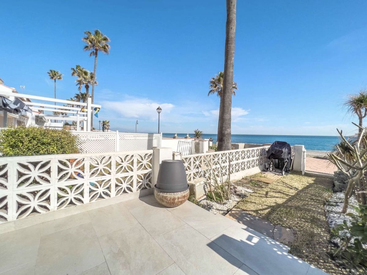 2 chambre Maison de Ville à vendre à La Duquesa / Puerto de la Duquesa avec piscine garage - 380 000 € (Ref: 8757324)