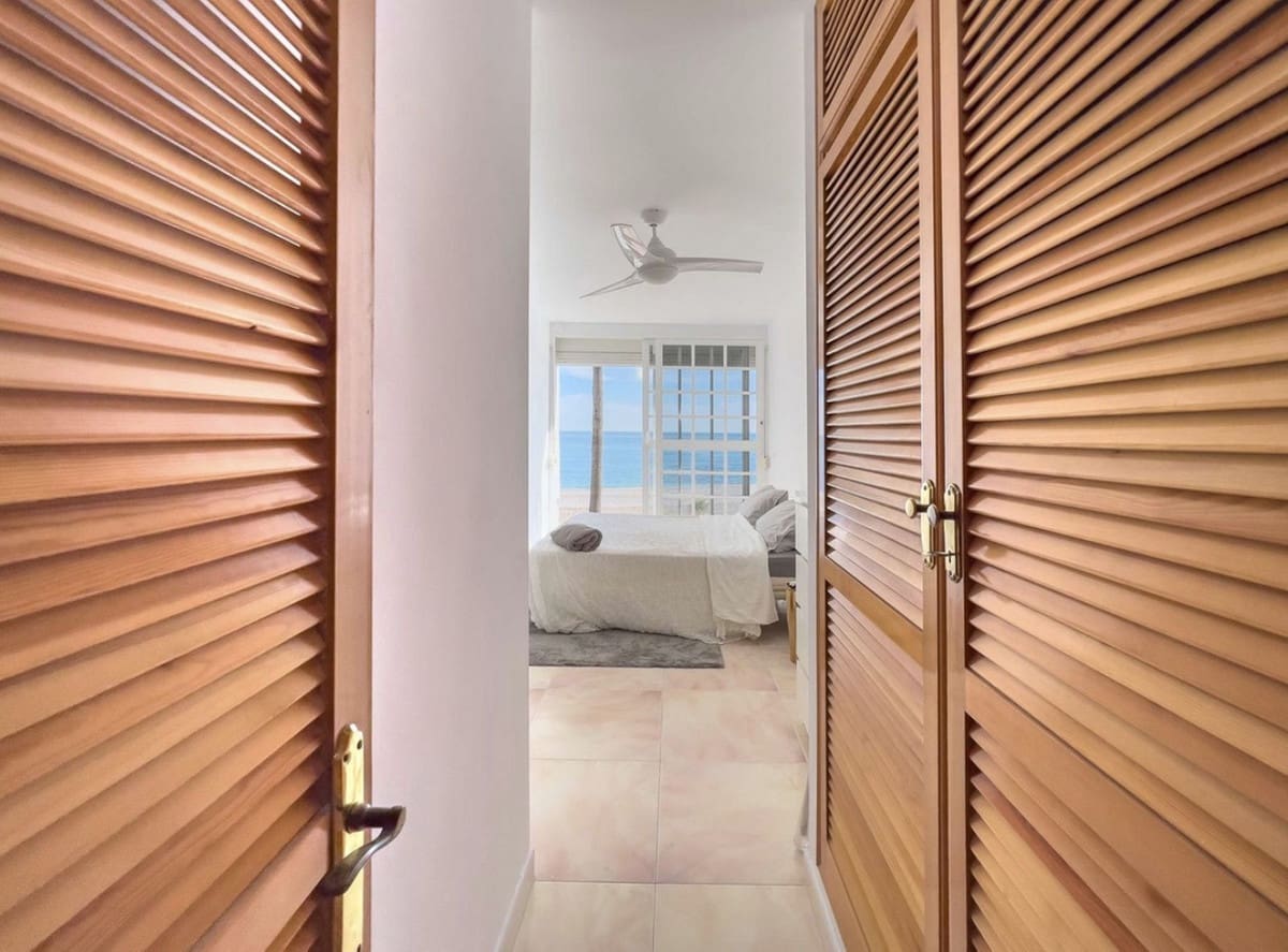 2 sovrum Hus till salu i La Duquesa / Puerto de la Duquesa med pool garage - 380 000 € (Ref: 8757324)