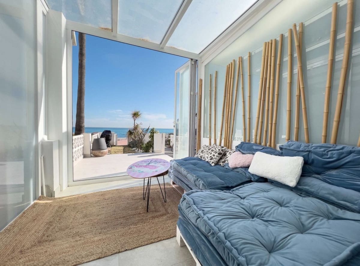 2 bedroom Townhouse for sale in La Duquesa / Puerto de la Duquesa with pool garage - € 380,000 (Ref: 8757324)