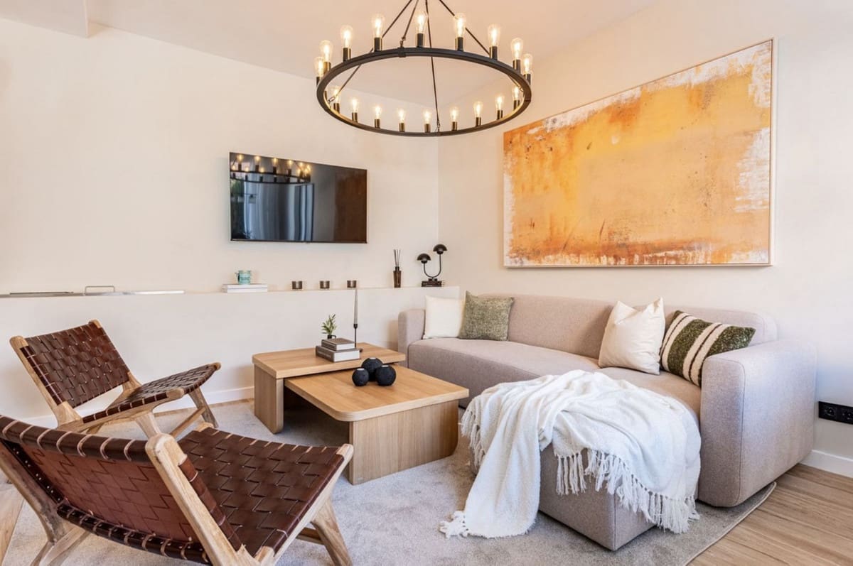 4 sypialnia Dom na sprzedaż w Puerto Banus z basenem garażem - 895 000 € (Ref: 8765704)