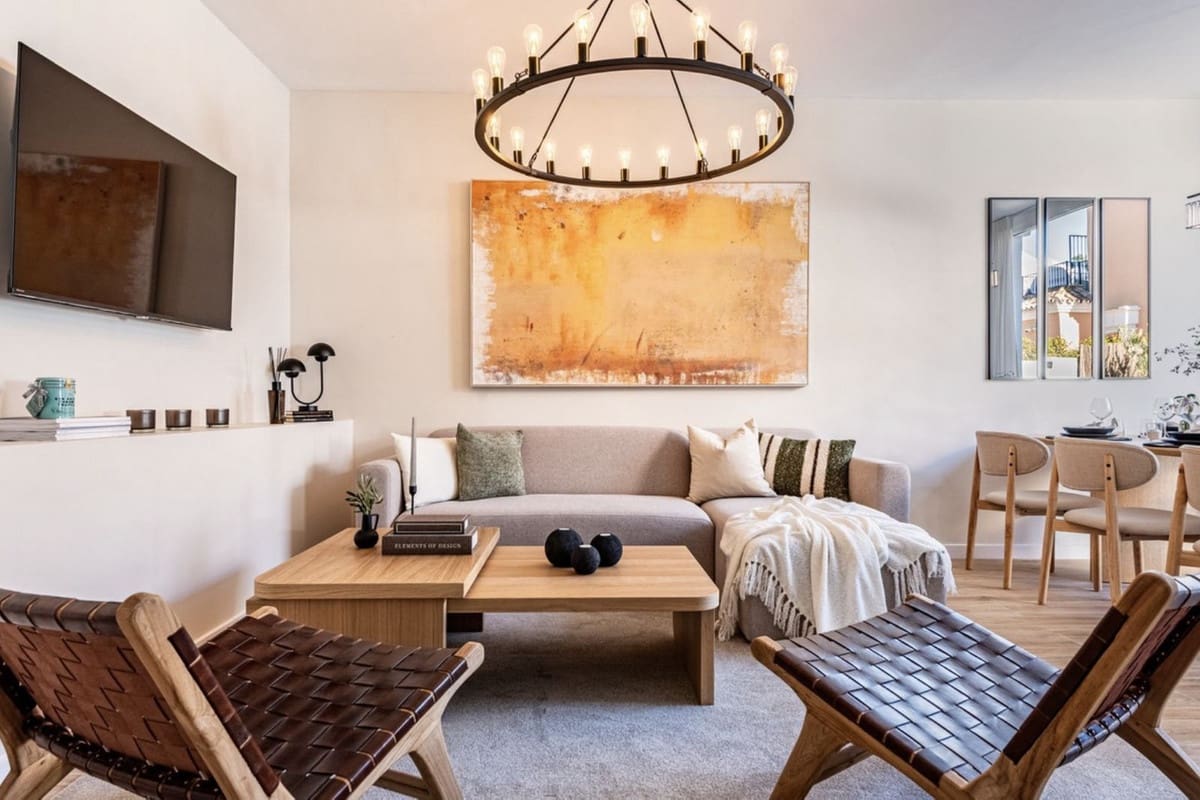 4 sypialnia Dom na sprzedaż w Puerto Banus z basenem garażem - 895 000 € (Ref: 8765704)