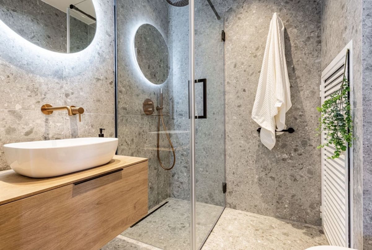 4 sypialnia Dom na sprzedaż w Puerto Banus z basenem garażem - 895 000 € (Ref: 8765704)