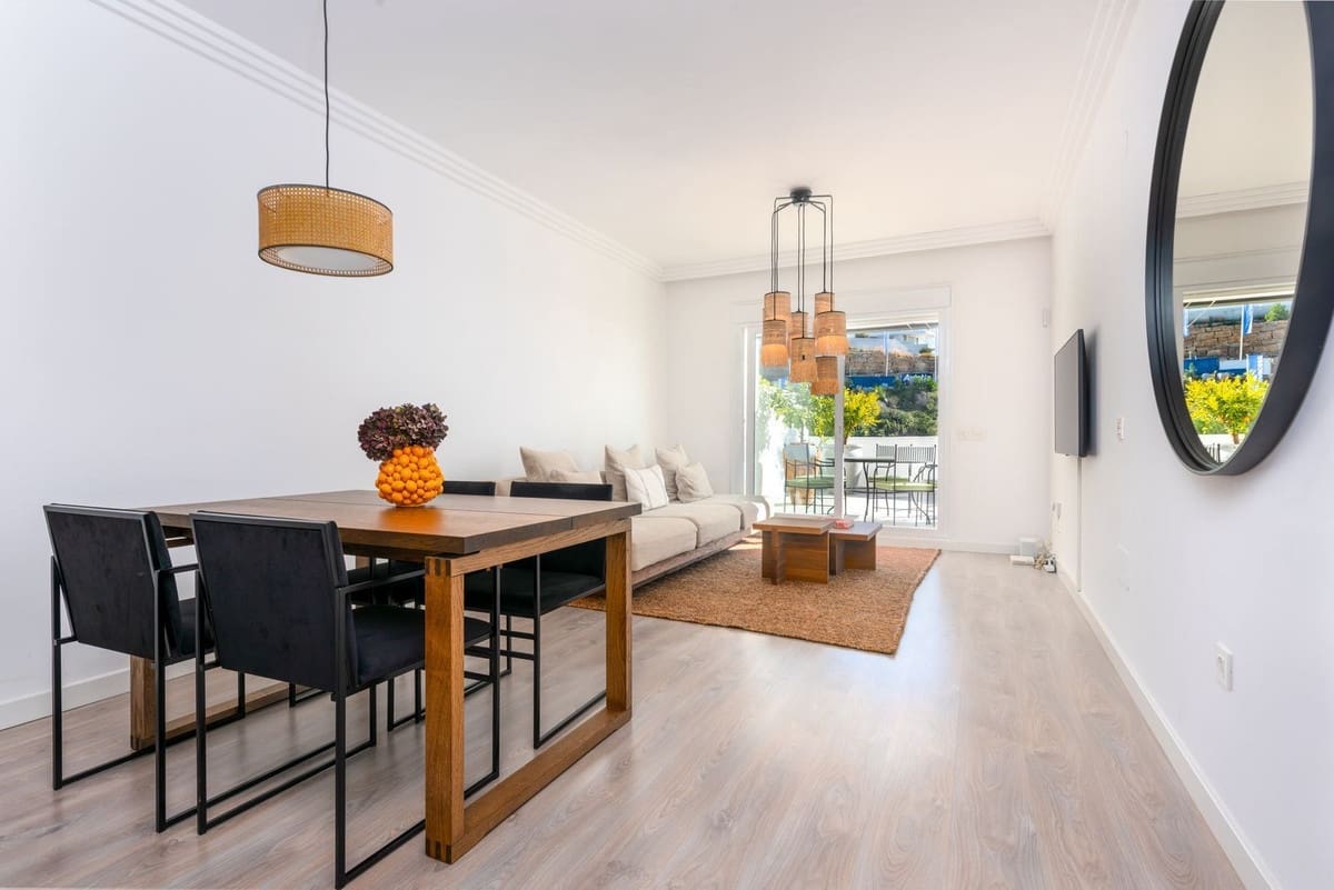 2 soveværelse Lejlighed til salg i La Quinta med swimmingpool garage - € 595.000 (Ref: 8769250)