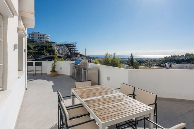 2 sypialnia Apartament na sprzedaż w La Quinta, Benahavís z basenem garażem - 595 000 € (Ref: 8769250)