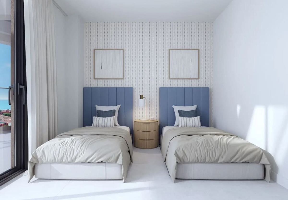 3 bedroom Apartment for sale in Estepona with pool garage - € 671,000 (Ref: 8769382)