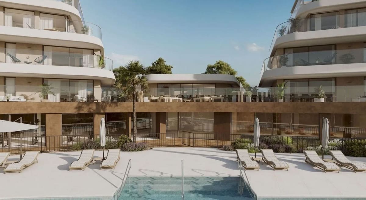 2 bedroom Apartment for sale in Estepona with pool garage - € 515,000 (Ref: 8769383)