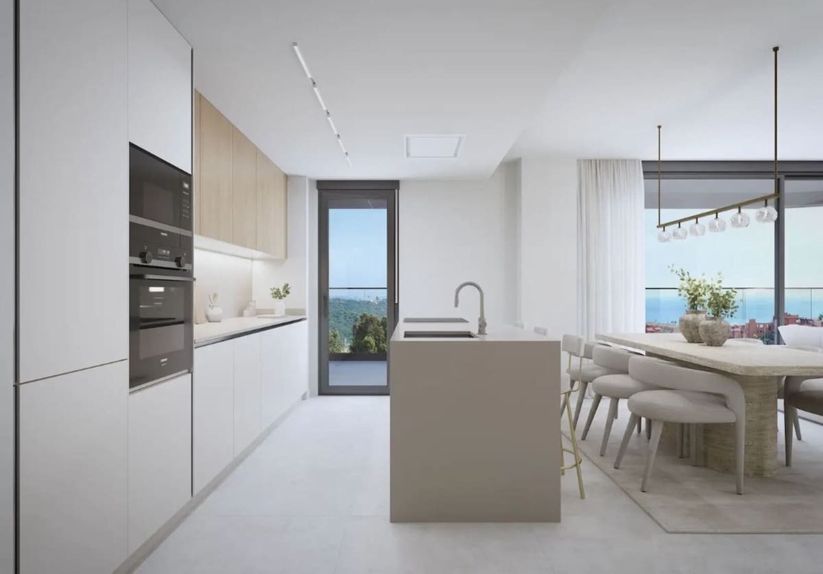 2 bedroom Apartment for sale in Estepona with pool garage - € 515,000 (Ref: 8769383)