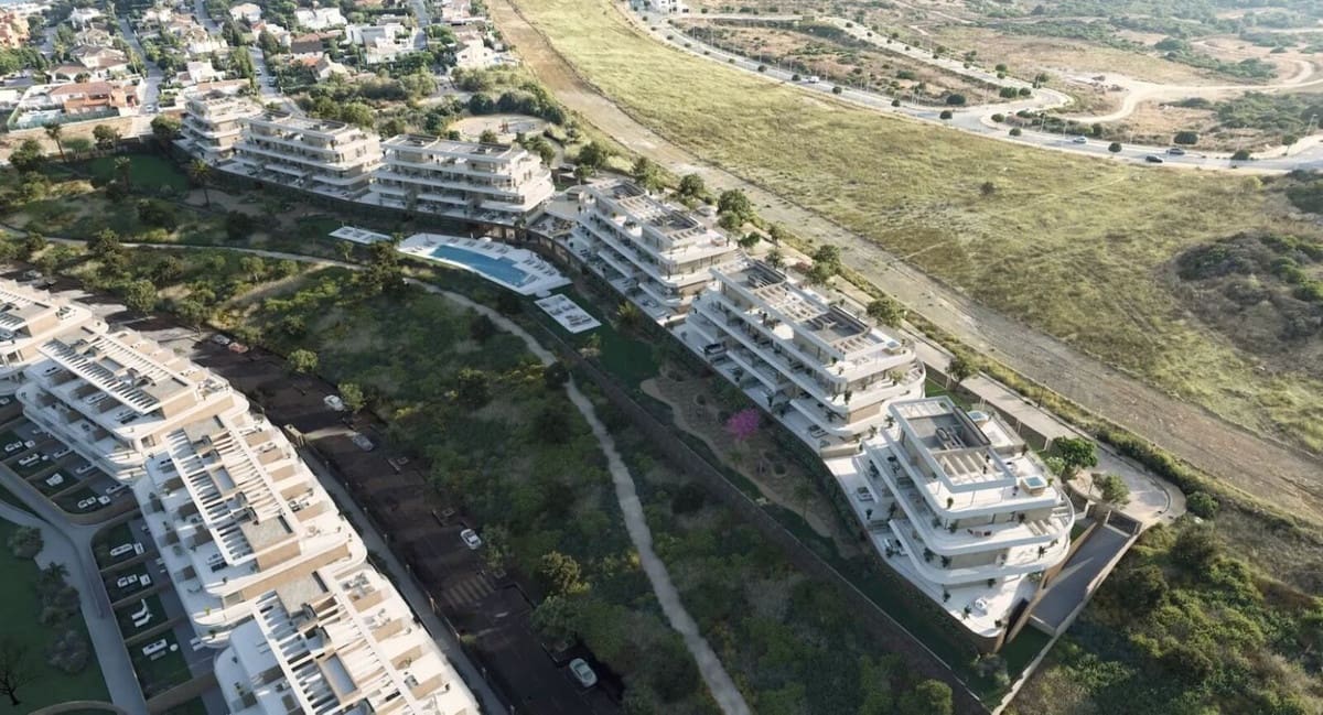 2 bedroom Apartment for sale in Estepona with pool garage - € 515,000 (Ref: 8769383)